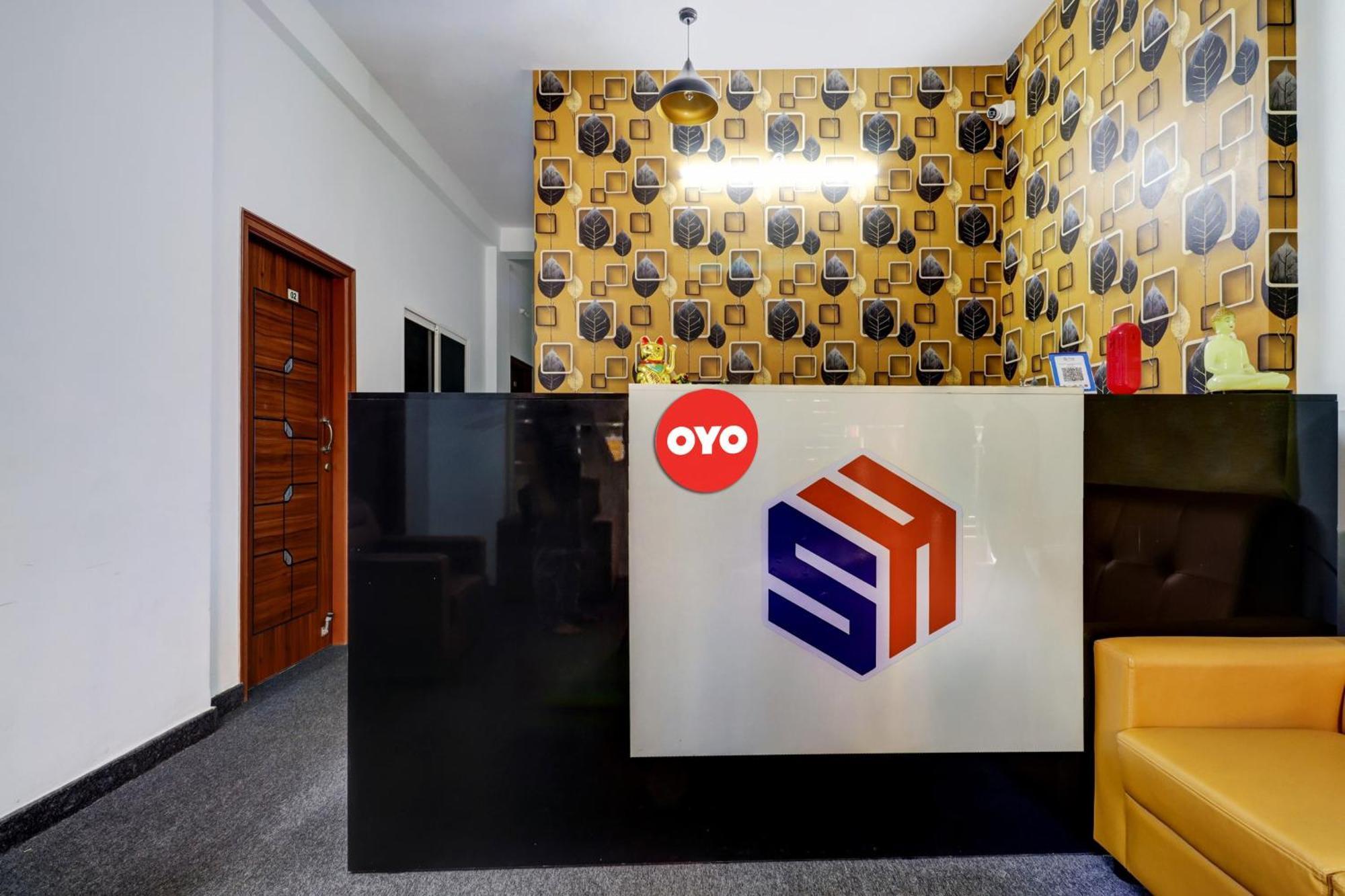 Oyo Pm Hotels Bangalore Exterior photo